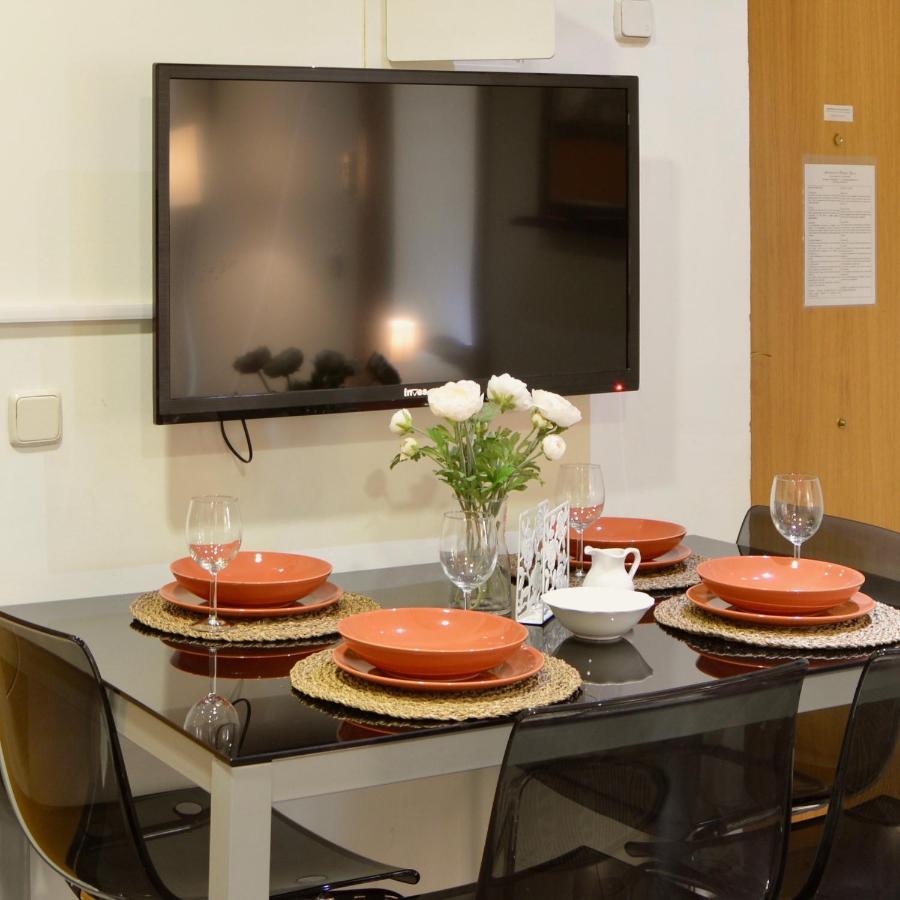 Apartamentos Fuencarral Madrid Exterior photo