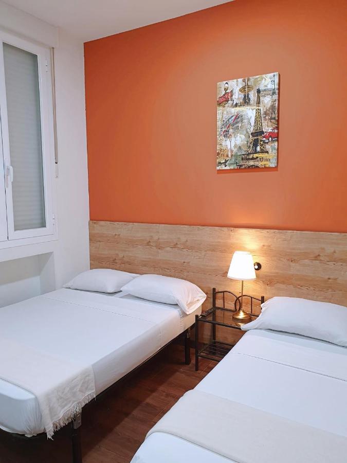 Apartamentos Fuencarral Madrid Exterior photo